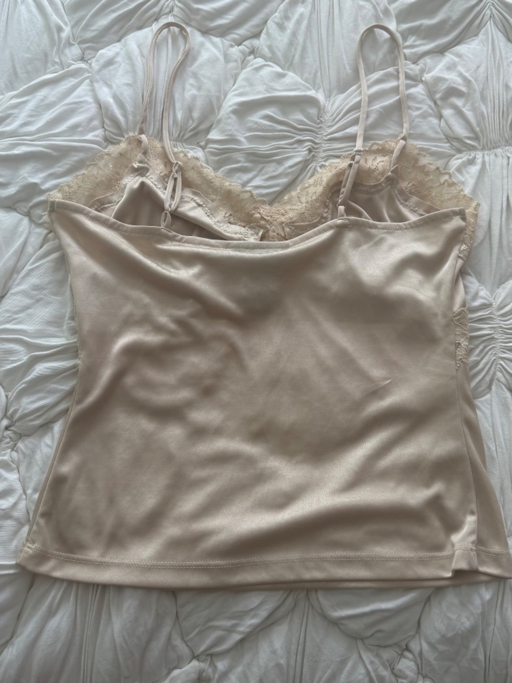 Express Medium Champagne Satin Lace Cami Top - Picture 3 of 6